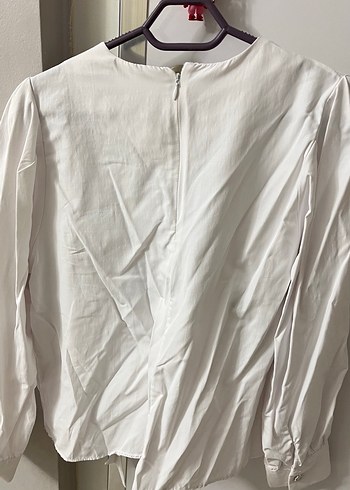 Beyaz Keten Fiyonklu Kadın Gömlek - Görsel 4