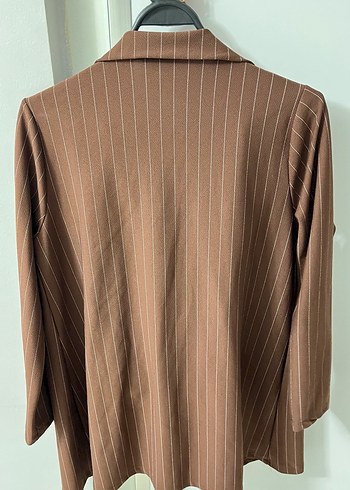 Kadın Kahverengi Düğmeli Midi Blazer - Görsel 3