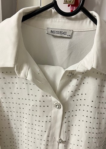 Uzun Kollu Beyaz Düğmeli Keten Gömlek - Görsel 2