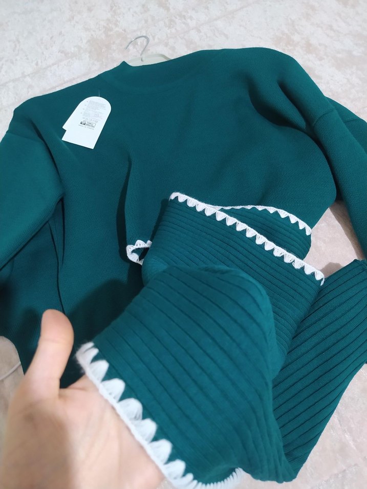 Uzun Kollu Yeşil Triko Elbise - Görsel 2