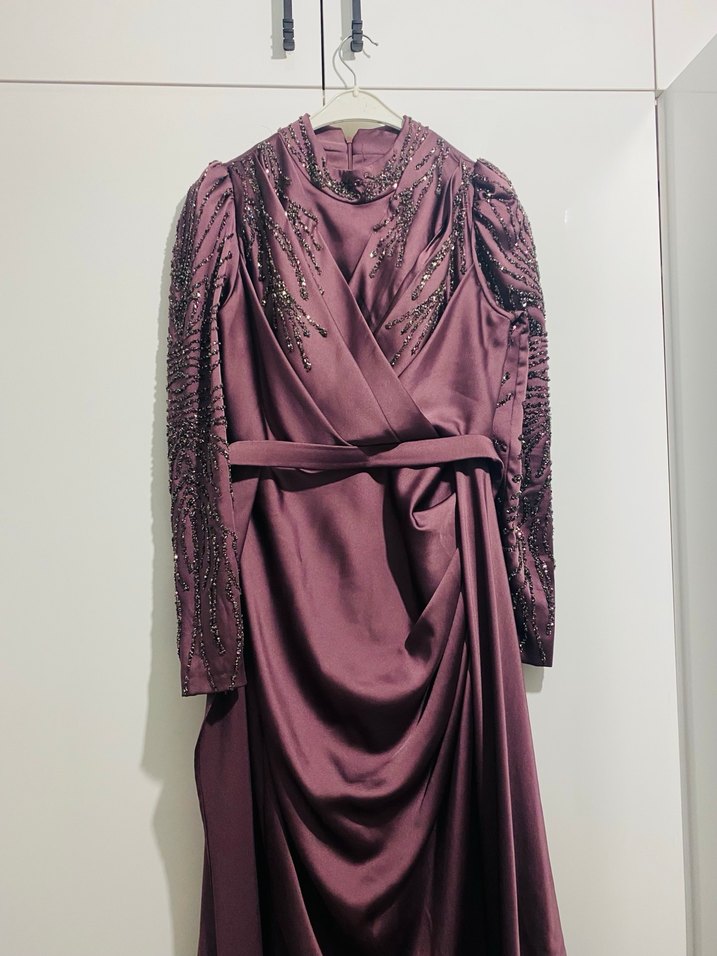 Uzun Kollu Drapeli Kadın Abiye Elbise - Görsel 4