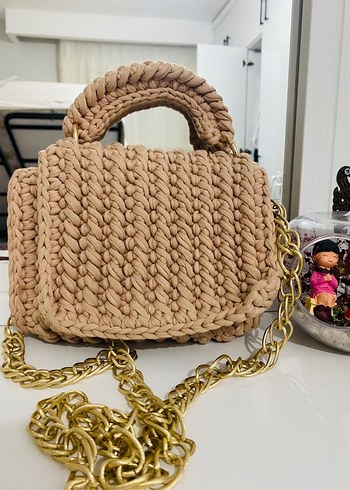 Miu Miu Bej Örgü Kadın Çanta Zincir Detaylı