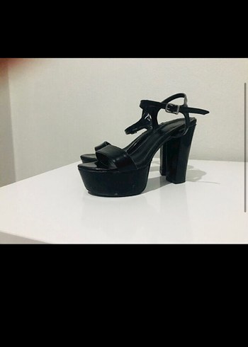Siyah Gotik Platform Topuklu Kadın Ayakkabı - Görsel 3