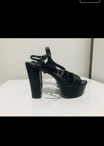 Siyah Gotik Platform Topuklu Kadın Ayakkabı - Görsel 4