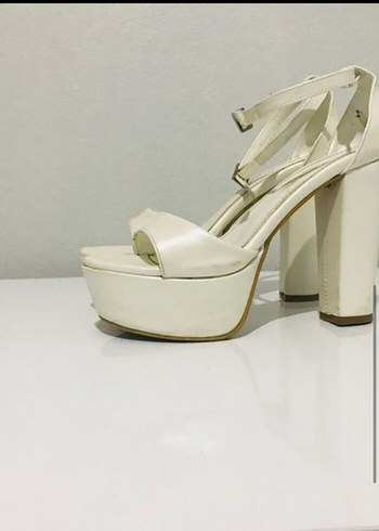 36 numara kadın yüksek topuklu ayakkabı - Görsel 2