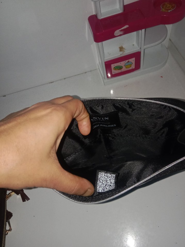 Lanvin Paris Kadın Deri Makyaj Çantasısiyah mevcut tur - Görsel 4