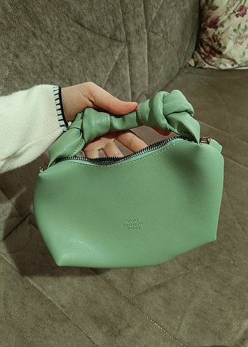 Zincir Detaylı Pastel Yeşil Deri Kadın Çanta - Görsel 2