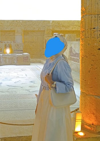 Mavi kemerli crop gömlek - Görsel 2