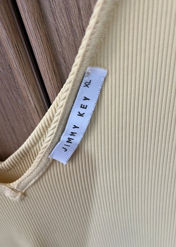 Jimmy Key Sarı V Yaka Kadın Atlet