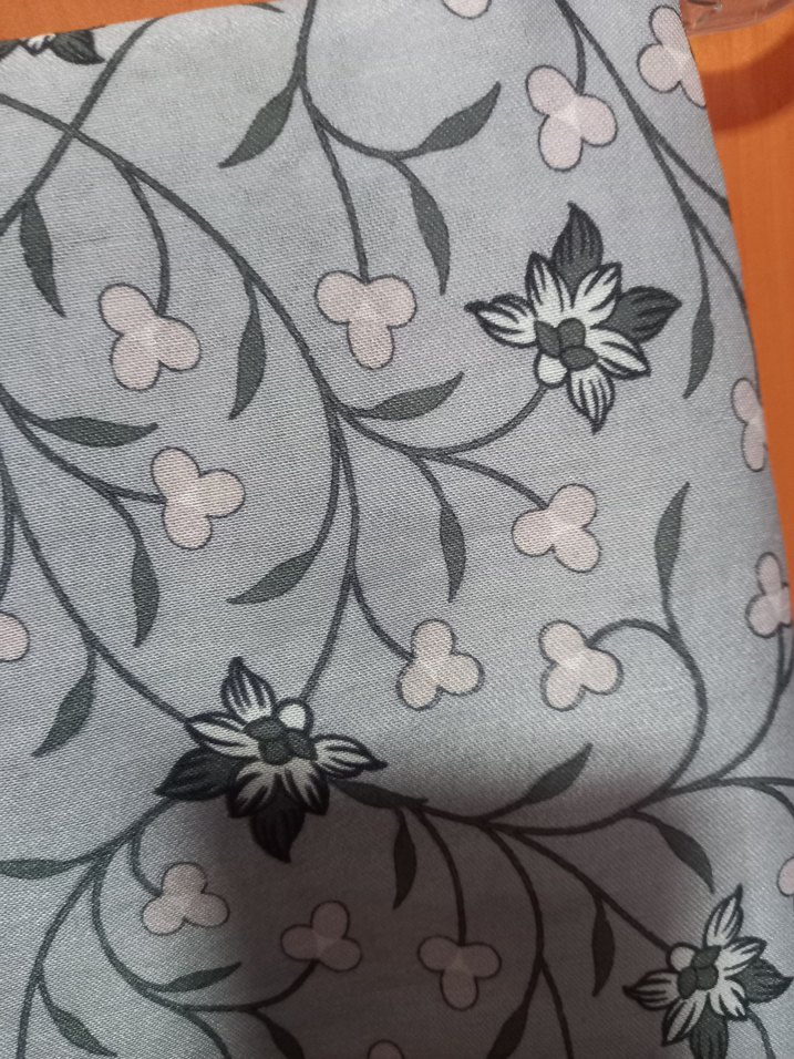 Desenli Gri şal - Görsel 2