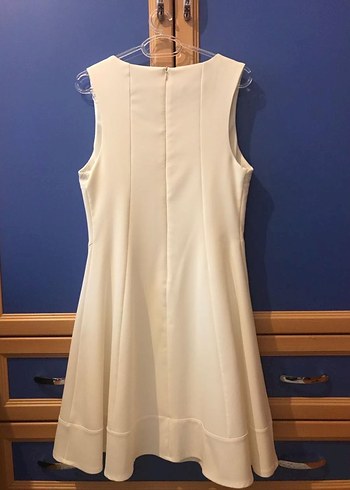 Zara Dantel Detaylı Beyaz Midi Elbise