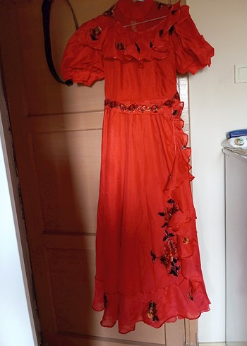 Kırmızı Fırfırlı Uzun nişanlık nostalji - Görsel 2