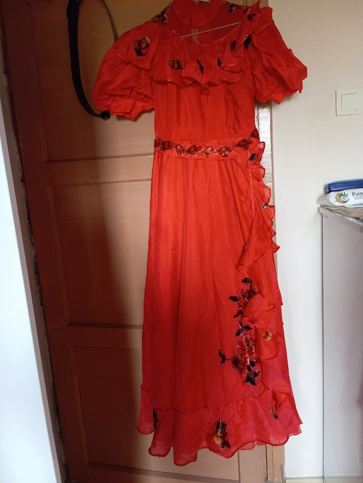 Kırmızı Fırfırlı Uzun nişanlık nostalji - Görsel 2