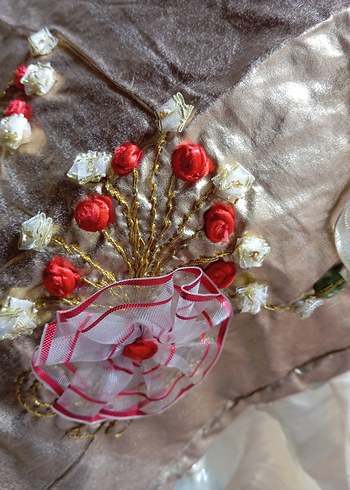 kurdela işi yapıldı Parlak altın rengi Yatak Örtüsü - Görsel 2