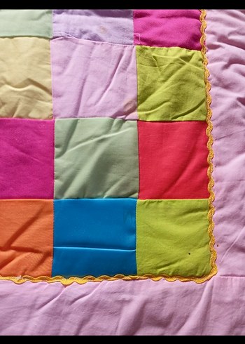 Çocuklar için renkli işlemeli battaniye - Görsel 2