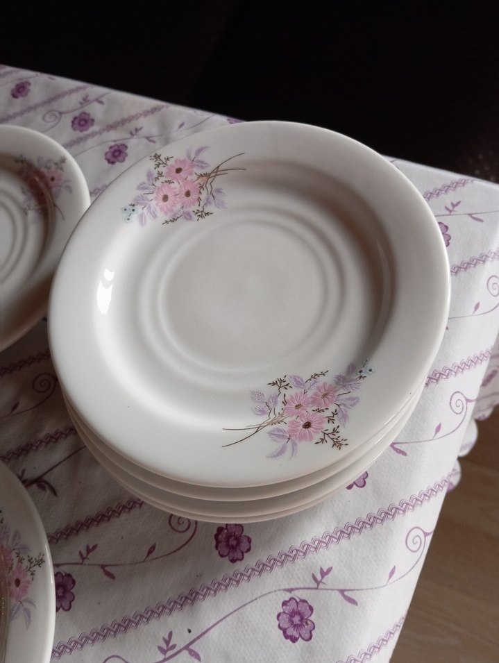 Beyaz Porselen Çiçek Desenli Tabak Seti - Görsel 3