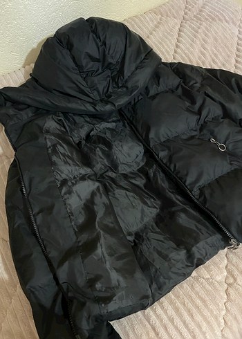 Siyah Kapüşonlu Şişme Mont (Oweyze  M) - Görsel 2