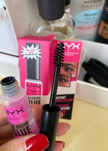 NYX The Brow Glue Pembe Kaş Sabitleyici - Görsel 3
