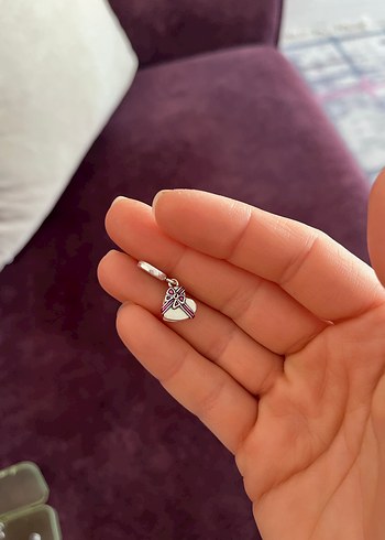 Pandora çikolata kutusu charm - Görsel 4