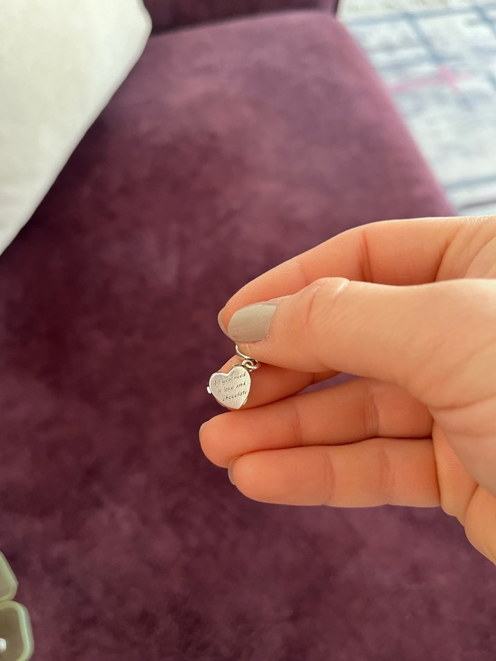 Pandora çikolata kutusu charm - Görsel 2