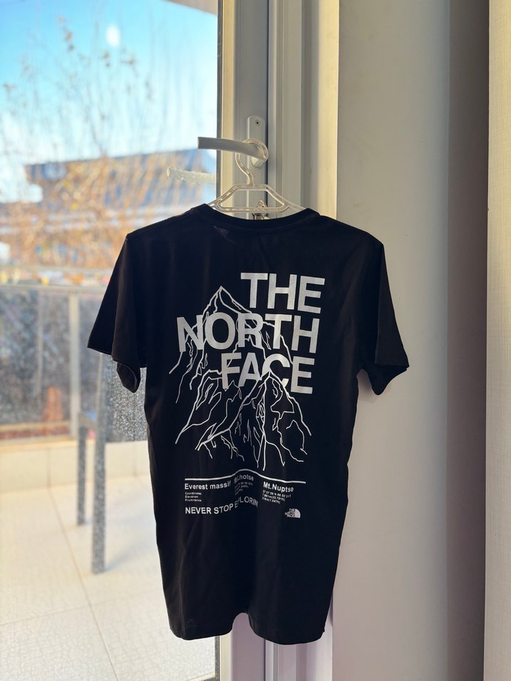 The North Face Siyah Erkek Tişört - Görsel 2