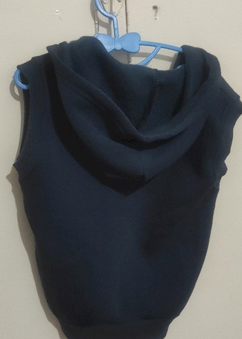 Renkli Baskılı Kapüşonlu Kız Çocuk Yeleği - Görsel 2