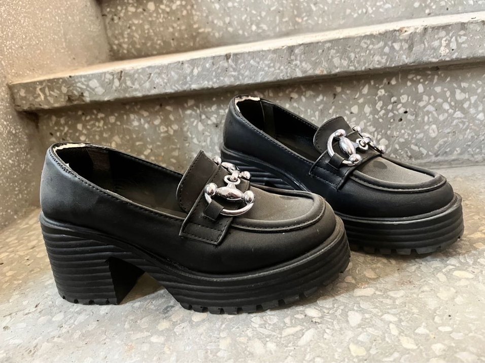 Siyah Parlak Platform Topuklu Tokalı Kadın Loafer - Görsel 2