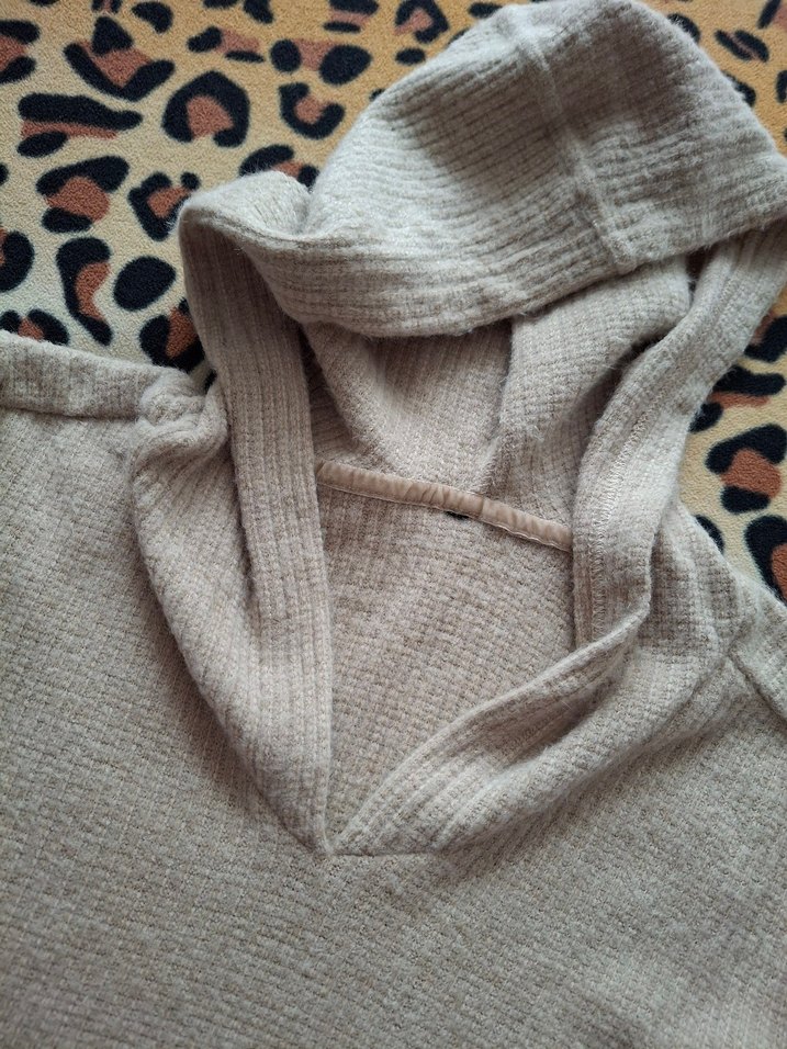 Bej Kapüşonlu V Yaka Triko Kadın Kazak - Görsel 2