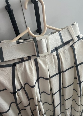 Ekose Desenli Pilili Midi Etek - Görsel 2