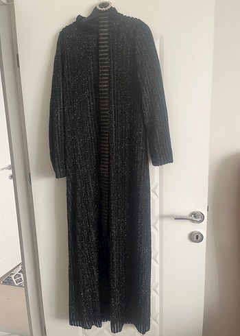 Sim Detaylı Siyah Uzun Kadın kalem elbise - Görsel 3