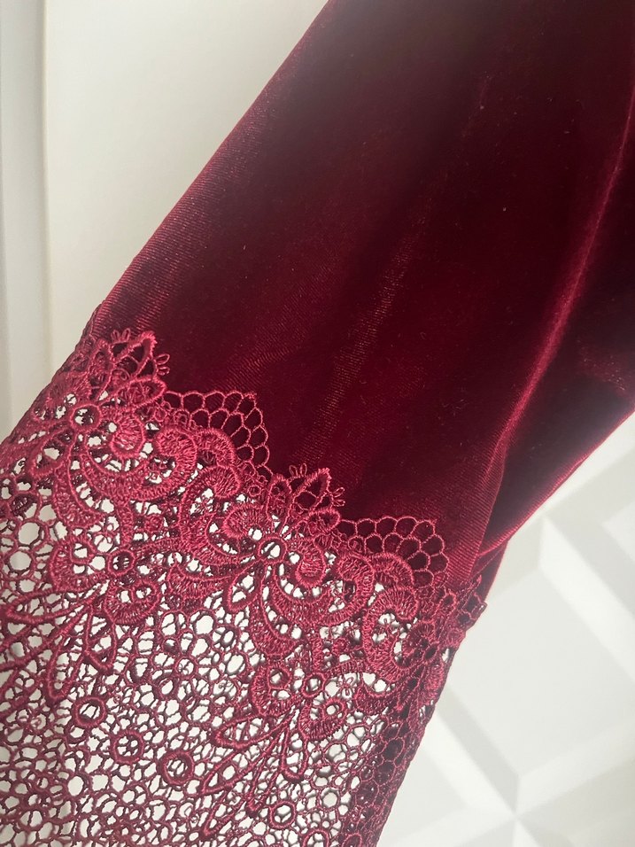 Bordo İşlemeli Uzun Kadın Gecelik - Görsel 2