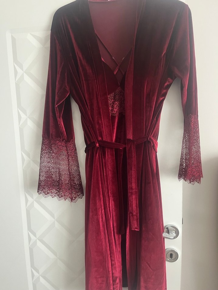Bordo İşlemeli Uzun Kadın Gecelik - Görsel 5