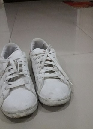 37 Beden beyaz Renk Orjinal Adidas ayakkabı