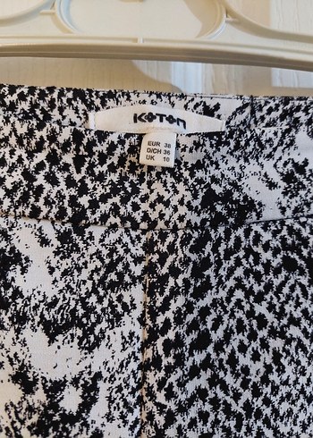 Gri Yılan Desenli Kadın Kumaş Pantolon - Görsel 2