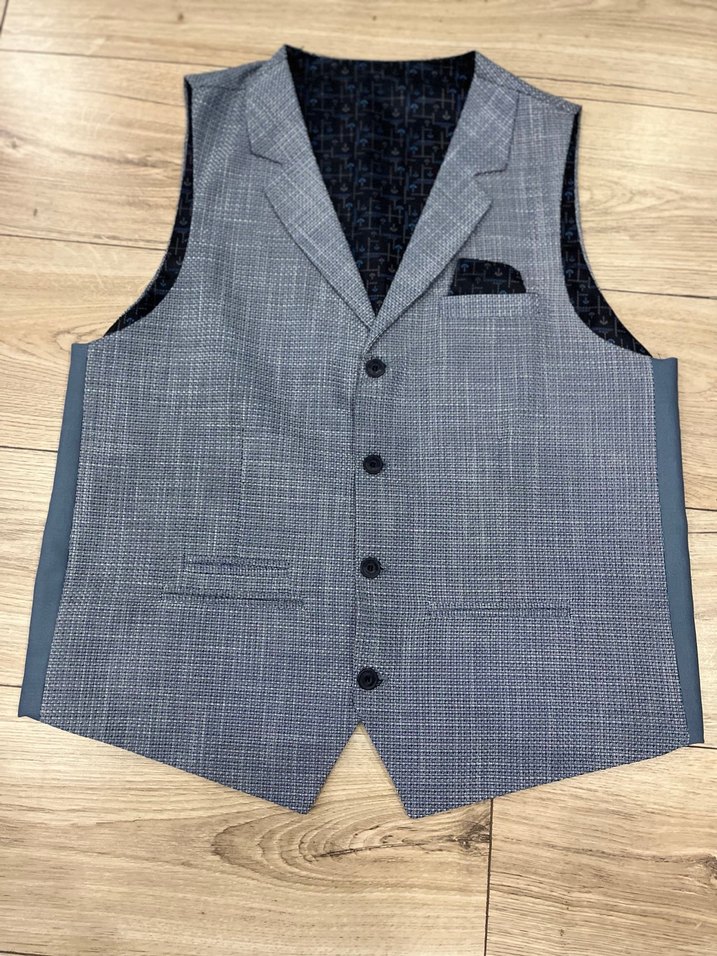 Gri Düğmeli Erkek Yelek - Görsel 4