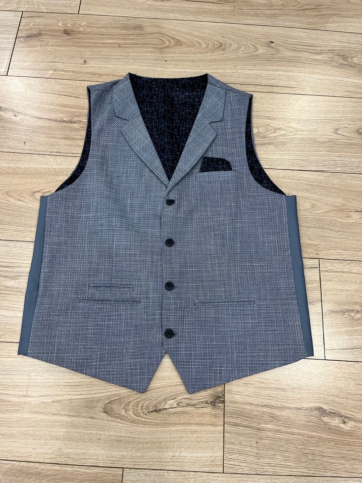 Gri Düğmeli Erkek Yelek - Görsel 3