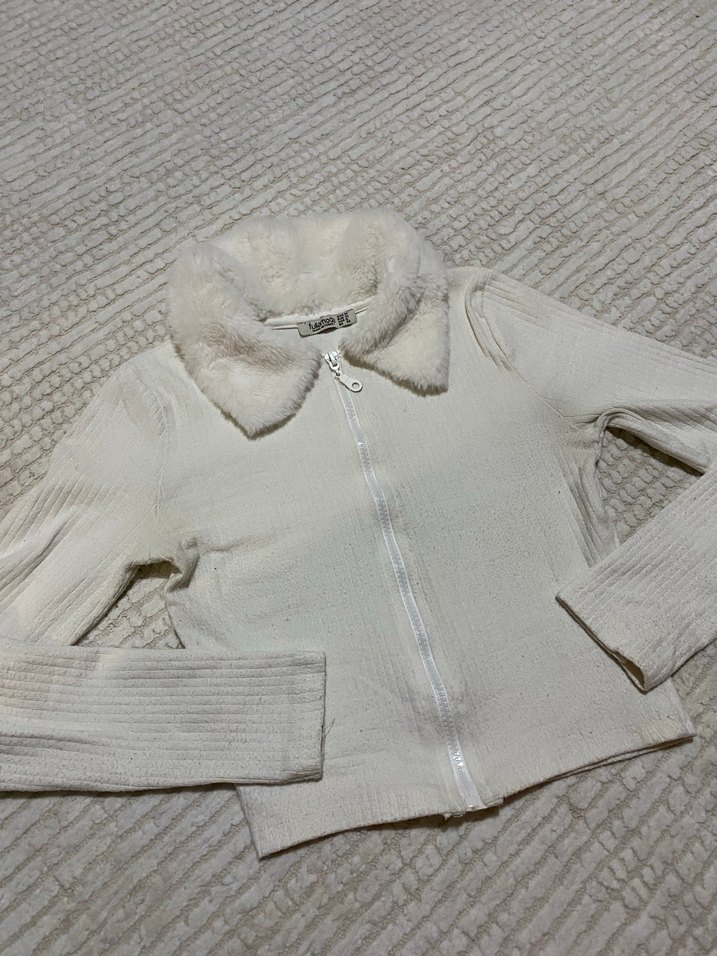 Kürk Detaylı Beyaz Kadın Hırka - Görsel 3