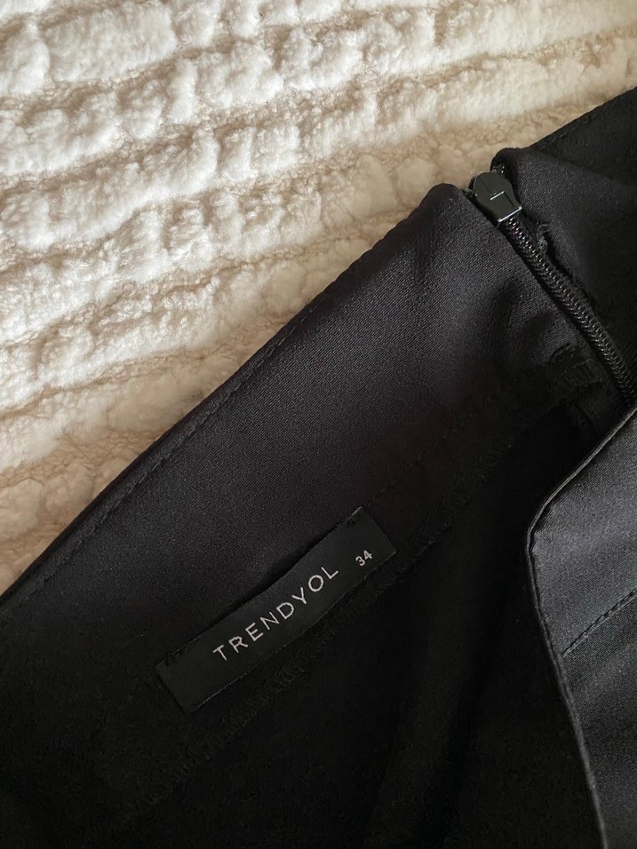 Siyah Uzun Kadın Etek - Görsel 4