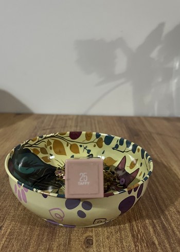 Parlak Bordo Ruj maybelline taffy 25 - Görsel 2