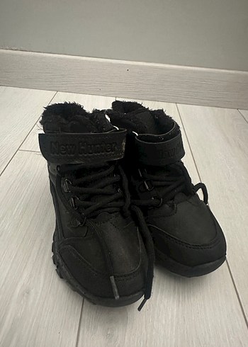 Erkek Çocuk Bot - Görsel 2