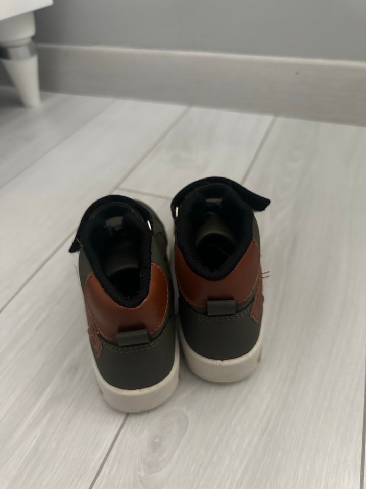 Erkek Çocuk  Botu - Görsel 4