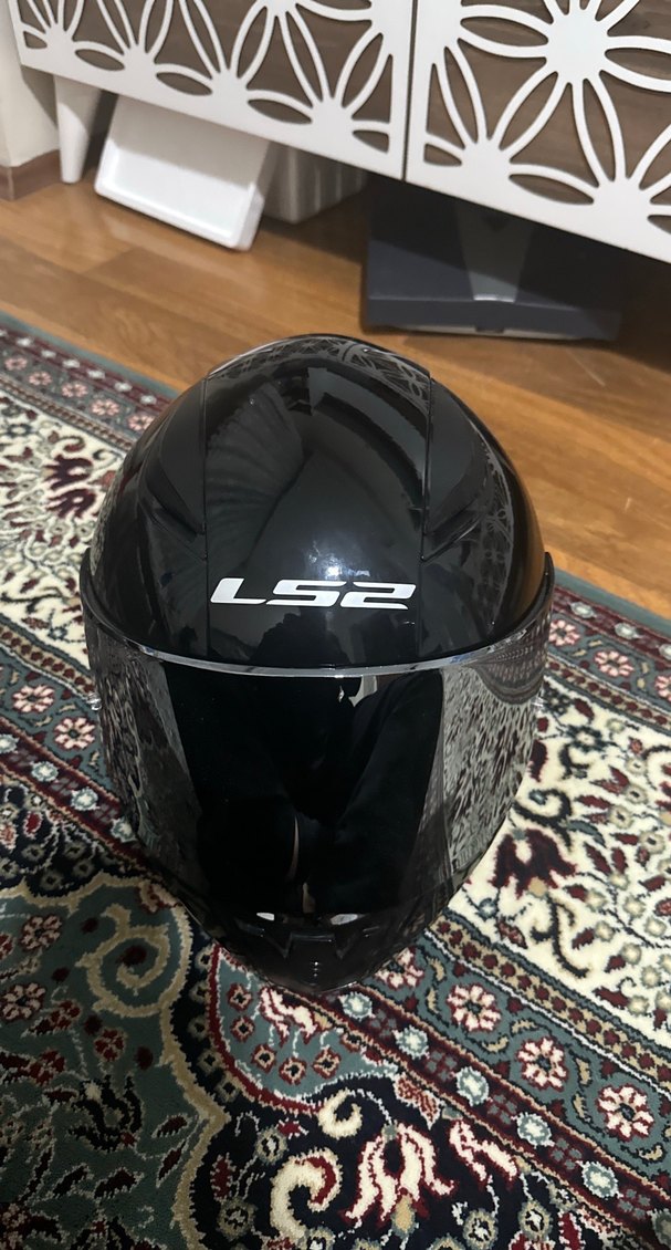 LS2 Siyah Baskılı Motosiklet Kaskı Xl beden gümüş vizör - Görsel 2