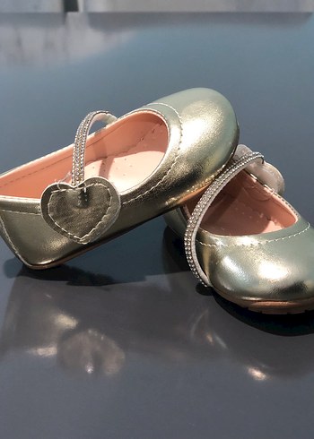 Kız Çocuk Altın Rengi Tokalı Babet - Görsel 2