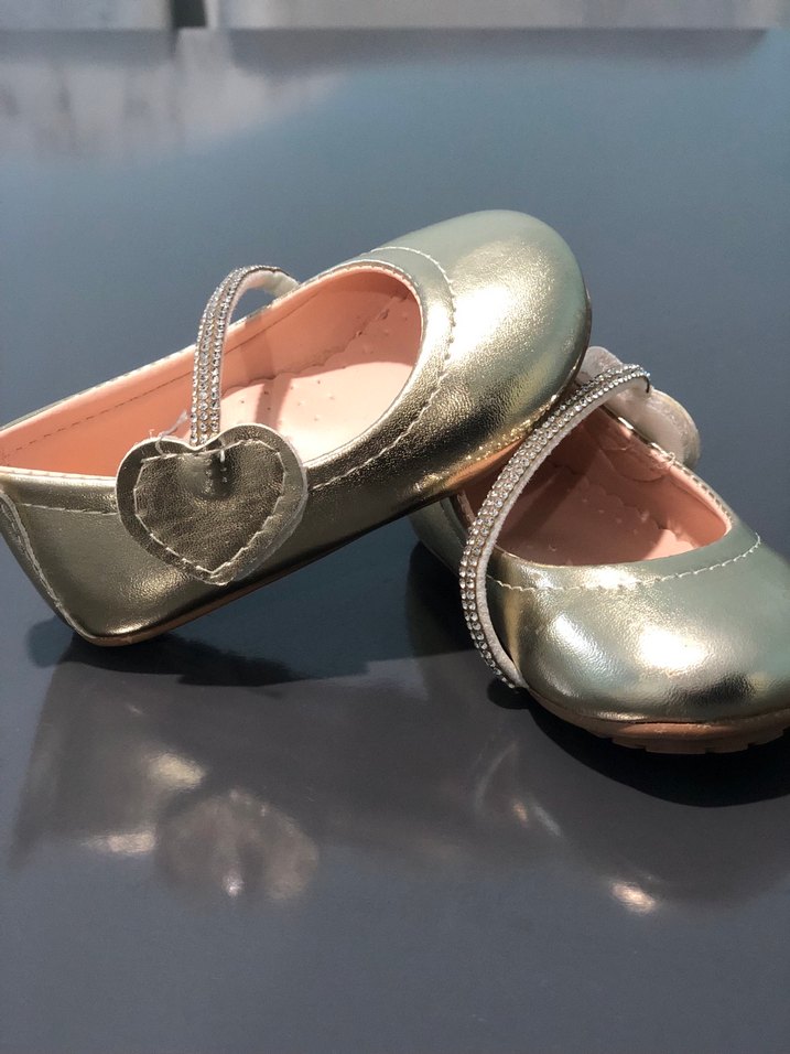 Kız Çocuk Altın Rengi Tokalı Babet - Görsel 2