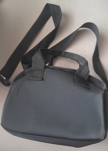 Siyah Kadın Spor Çapraz Çanta Fermuarlı - Görsel 2