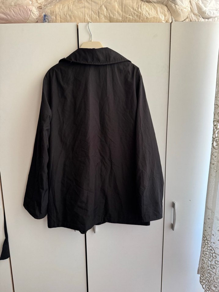 Cepli içi desenli mont - Görsel 4