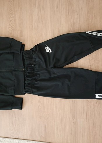 Nike Erkek Çocuk Siyah Fermuarlı Eşofman Takımı - Görsel 3