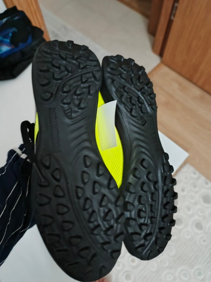 Sarı Adidas Erkek çocuk Futbol Ayakkabısı Predator - Görsel 3