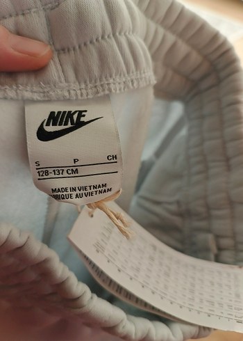 Beyaz Nike Rahat Kesim Kız Eşofman Altı - Görsel 3