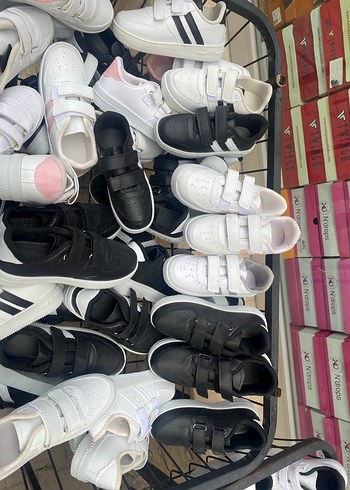 Erkek çocuk kız çocuk Beyaz Cırt Cırtlı Spor Ayakkabı - Görsel 2